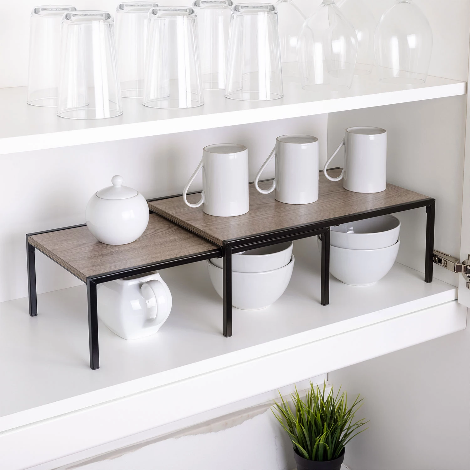 Smart Design Expandable Kitchen Storage Shelf with Premium Wood Accents- Black